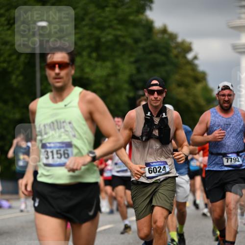 29.06.2025 - hella hamburg halbmarathon Dr. Thomas Lammeyer http://msf.ph/oto/8387310 29.06.2025 10:20:35 Kennedybrücke 1244, 1599, 1602, 2165, 2347, 2803, 2912, 3023, 3030, 3134, 3156, 3176, 3484, 3648, 3687, 4478, 4637, 5036, 6024, 6742, 6935, 7158, 7358, 7753, 7792, 7924, 7928, 8263, 8295, 8317, 8597, 8619, 8645, 8707, 8847, 8857, 9091, 9332, 9492, 9628, 9664, 9676, 9802, 9810, 9891, 10076, 10107, 10139, 10141, 10183, 10575, 11236, 11344, 11345, 11428 meine-sportfotos.de