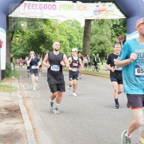 29.06.2025 - hella hamburg halbmarathon MichiJ http://msf.ph/oto/8387322 29.06.2025 10:47:54 Zwischen KM18-KM19 3740, 5602, 5603, 5708, 6580, 7006, 7757, 8154, 8421, 8422, 9752, 9932, 10797, 11465, 11515, 13516, 14605, 16614, 17045 meine-sportfotos.de