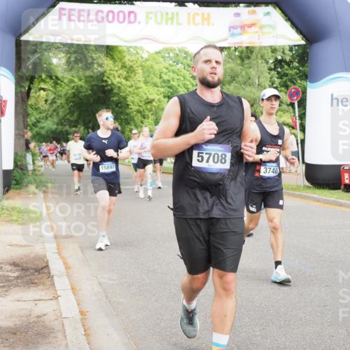 29.06.2025 - hella hamburg halbmarathon MichiJ http://msf.ph/oto/8387409 29.06.2025 10:47:56 Zwischen KM18-KM19 3740, 5602, 5603, 5708, 6580, 7006, 7757, 8154, 8421, 8422, 8807, 9932, 10797, 11465, 11515, 13516, 13558, 14605, 15897, 16614, 17045 meine-sportfotos.de