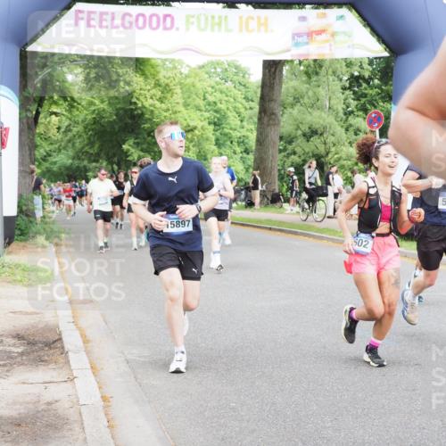 29.06.2025 - hella hamburg halbmarathon MichiJ http://msf.ph/oto/8387464 29.06.2025 10:47:57 Zwischen KM18-KM19 3740, 5602, 5603, 5708, 6580, 7006, 7757, 8154, 8422, 8807, 9932, 10797, 11465, 11515, 13516, 13558, 15897, 16614, 17045 meine-sportfotos.de