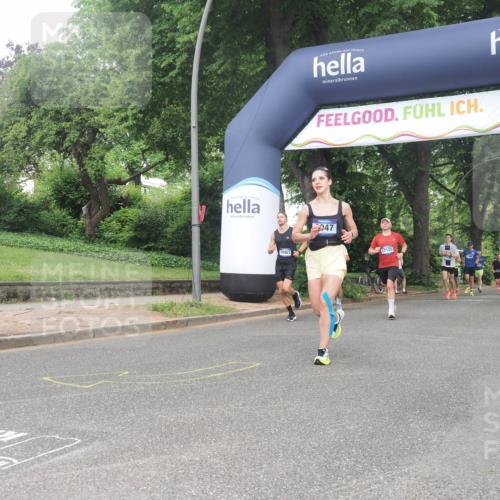 29.06.2025 - hella hamburg halbmarathon KatJ http://msf.ph/oto/8387475 29.06.2025 10:26:11 Zwischen KM18-KM19 6047, 6123, 7310 meine-sportfotos.de