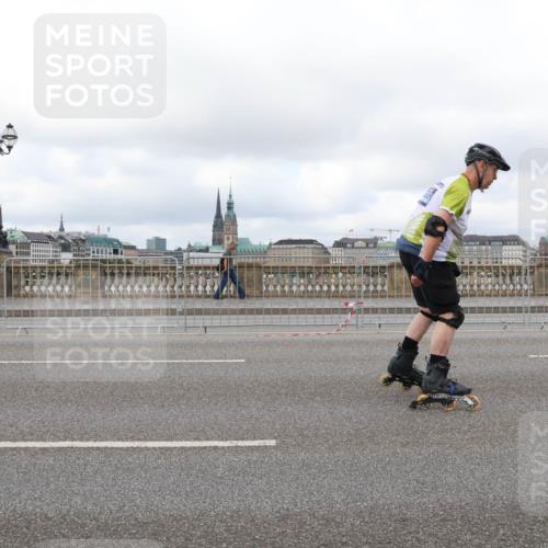 29.06.2025 - hella hamburg halbmarathon Lena Gebhardt http://msf.ph/oto/8387576 29.06.2025 09:17:43 Lombardsbrücke  meine-sportfotos.de