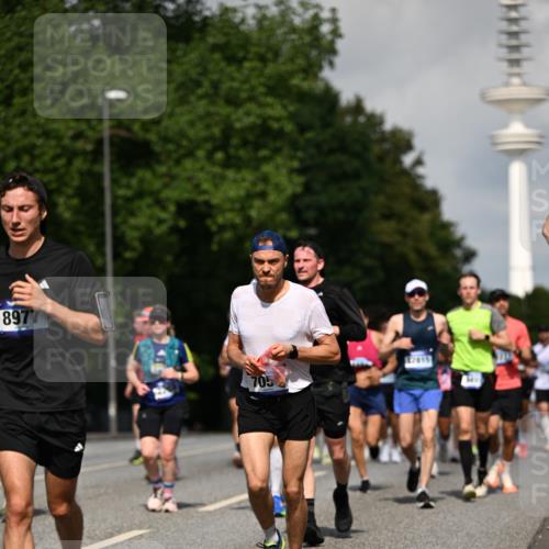 29.06.2025 - hella hamburg halbmarathon Dr. Thomas Lammeyer http://msf.ph/oto/8387757 29.06.2025 09:59:31 Kennedybrücke 1151, 1200, 1216, 1461, 1630, 1689, 1696, 1706, 2207, 3060, 3213, 3654, 3692, 3945, 4033, 4088, 4127, 4324, 4345, 4346, 4601, 4847, 4890, 4938, 5421, 5708, 6009, 6134, 6481, 6691, 6938, 6994, 7056, 7100, 7224, 7269, 7312, 7332, 7367, 7657, 8139, 8205, 8216, 8234, 8302, 8390, 8856, 8899, 8955, 8977, 9491, 9551, 9934, 10263, 10596, 10811, 11356 meine-sportfotos.de