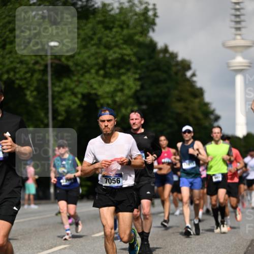 29.06.2025 - hella hamburg halbmarathon Dr. Thomas Lammeyer http://msf.ph/oto/8387771 29.06.2025 09:59:31 Kennedybrücke 1151, 1200, 1216, 1461, 1630, 1689, 1696, 1706, 2207, 3060, 3213, 3654, 3692, 3945, 4033, 4088, 4127, 4324, 4345, 4346, 4601, 4847, 4890, 4938, 5421, 5708, 6009, 6134, 6481, 6691, 6938, 6994, 7056, 7100, 7224, 7269, 7312, 7332, 7367, 7657, 8139, 8205, 8216, 8234, 8302, 8390, 8856, 8899, 8955, 8977, 9491, 9551, 9934, 10263, 10596, 10811, 11356 meine-sportfotos.de