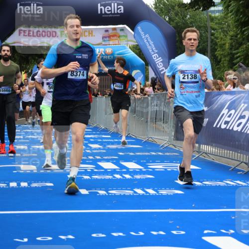 29.06.2025 - hella hamburg halbmarathon Strokosch-Dieckow http://msf.ph/oto/8387898 29.06.2025 10:45:33 Ziel 2138, 2415, 5623, 6071, 6711, 6831, 8374, 8668, 11291, 11495, 12154, 12277, 14062, 14764, 15666, 16725, 17674, 18638, 18862, 18878 meine-sportfotos.de