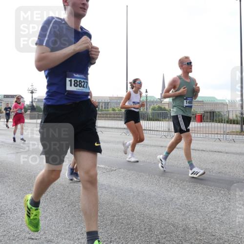 29.06.2025 - hella hamburg halbmarathon Lena Gebhardt http://msf.ph/oto/8399469 29.06.2025 10:03:09 Lombardsbrücke 8614, 14493, 18827, 1482, 1114, 1135, 1138, 1414, 1450, 1482, 1885, 2594, 2619, 2780, 2782, 2810, 3572, 3630, 3919, 4204, 4511, 4613, 4665, 4904, 5734, 6208, 6217, 6453, 6752, 6815, 6997, 7210, 7211, 7290, 7706, 7935, 8481, 8483, 8614, 8624, 9006, 9439, 9453, 10128, 10824, 11250, 11556, 11935, 11968, 12169, 12177, 12211, 12212, 12422, 12843, 12908, 13036, 13474, 13664, 13732, 13857, 13874, 13976, 14224, 15539, 18028 meine-sportfotos.de