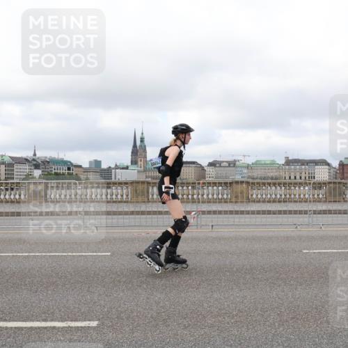 29.06.2025 - hella hamburg halbmarathon Lena Gebhardt http://msf.ph/oto/8399500 29.06.2025 09:18:10 Lombardsbrücke 20052 meine-sportfotos.de
