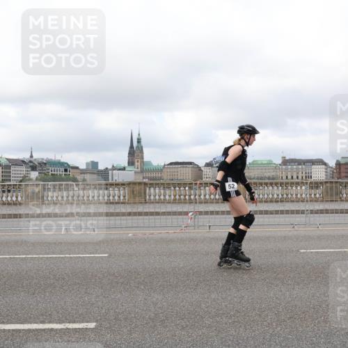29.06.2025 - hella hamburg halbmarathon Lena Gebhardt http://msf.ph/oto/8399609 29.06.2025 09:18:10 Lombardsbrücke 52 meine-sportfotos.de