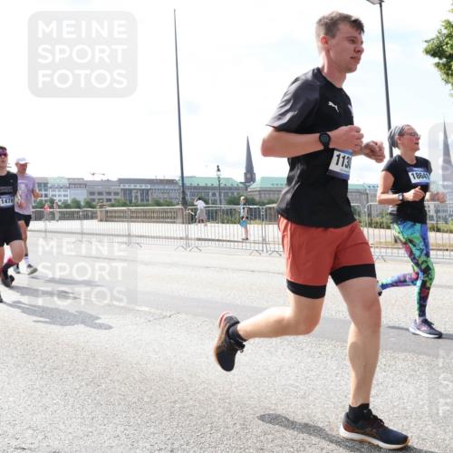 29.06.2025 - hella hamburg halbmarathon Lena Gebhardt http://msf.ph/oto/8399856 29.06.2025 10:16:00 Lombardsbrücke 11478, 789, 113, 18641, 8746, 1156, 1308, 1440, 1651, 2071, 2076, 2110, 2165, 2436, 2803, 2835, 2989, 3134, 3167, 3417, 4007, 4466, 4492, 4494, 4637, 4828, 5046, 5069, 5423, 6376, 6576, 7897, 7941, 7942, 8169, 8274, 8554, 8746, 8885, 9192, 9601, 9657, 9675, 9784, 9802, 9881, 10107, 10108, 10183, 10292, 10608, 10775, 10844, 10990, 11113, 11303, 11478, 11774, 11783, 11818, 12427, 12469, 13179, 13818, 13951, 14413, 14423, 14550, 14552, 15307 meine-sportfotos.de