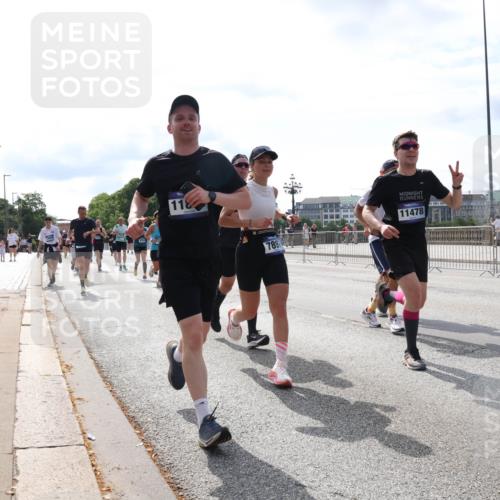 29.06.2025 - hella hamburg halbmarathon Lena Gebhardt http://msf.ph/oto/8399959 29.06.2025 10:16:01 Lombardsbrücke 118, 7891, 11478, 1156, 1308, 1440, 1651, 2071, 2076, 2165, 2436, 2803, 2835, 2989, 3134, 3167, 3648, 4007, 4466, 4492, 4494, 4637, 4828, 5046, 5069, 5423, 6376, 6576, 7897, 7941, 7942, 8169, 8274, 8554, 8746, 8885, 9192, 9601, 9657, 9675, 9784, 9802, 9881, 10107, 10108, 10183, 10292, 10608, 10775, 10844, 10990, 11113, 11303, 11478, 11774, 11783, 11818, 12427, 12469, 13179, 13818, 13951, 14413, 14423, 14550, 14552, 15307 meine-sportfotos.de