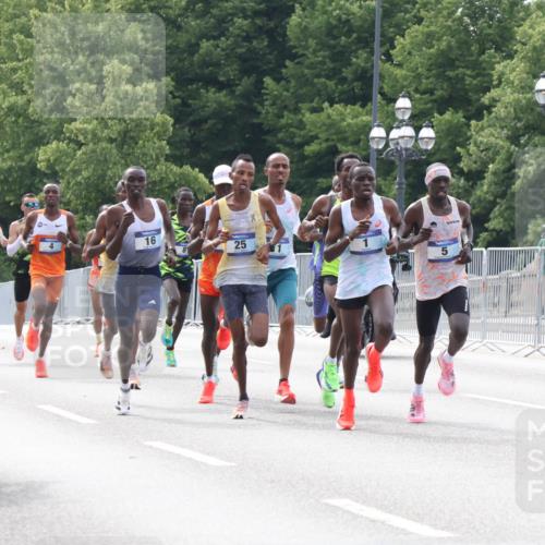 29.06.2025 - hella hamburg halbmarathon Lena Gebhardt http://msf.ph/oto/8400028 29.06.2025 09:31:07 Lombardsbrücke 16, 25, 5 meine-sportfotos.de