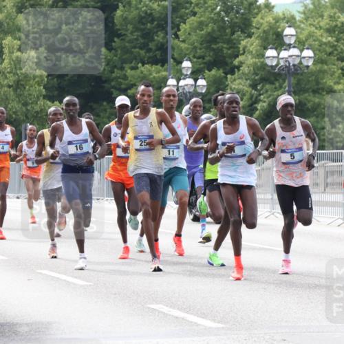 29.06.2025 - hella hamburg halbmarathon Lena Gebhardt http://msf.ph/oto/8400175 29.06.2025 09:31:07 Lombardsbrücke 4, 16, 25, 11, 5 meine-sportfotos.de