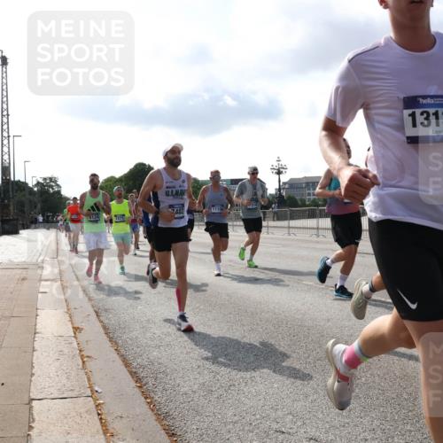29.06.2025 - hella hamburg halbmarathon Lena Gebhardt http://msf.ph/oto/8400262 29.06.2025 09:48:54 Lombardsbrücke 5124, 7310, 482, 11100, 1571, 13137, 1042, 1290, 1505, 1571, 1600, 1603, 1710, 2044, 2262, 2399, 2707, 2797, 3480, 3547, 4062, 4359, 4381, 5003, 5124, 5307, 5554, 5709, 6037, 6047, 6993, 7152, 7154, 7310, 7482, 7743, 7884, 7981, 8002, 8121, 8358, 8571, 9403, 9640, 9643, 10190, 10369, 10451, 10738, 10852, 10877, 11106, 11177, 11423, 11447, 12044, 12051, 12088, 12091, 12168, 12488, 12739, 13064, 13137, 13190, 13372, 13483, 13755, 13940, 13975, 14075, 14603, 15931 meine-sportfotos.de
