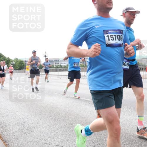 29.06.2025 - hella hamburg halbmarathon Lena Gebhardt http://msf.ph/oto/8400417 29.06.2025 10:23:44 Lombardsbrücke 15709, 5406, 365, 4391, 1048, 1304, 1362, 1444, 1545, 2125, 2489, 2925, 4122, 4391, 4597, 4646, 4728, 4990, 5055, 5160, 5258, 5260, 5358, 5406, 5661, 6502, 6747, 7013, 7029, 7820, 8031, 8141, 8149, 8181, 8502, 8676, 8717, 9217, 9603, 9715, 10649, 10739, 11044, 11300, 11415, 11454, 11793, 11798, 11879, 12874, 13149, 14265, 14510, 14512, 14521, 14821, 15709, 15739, 15853, 16185, 16251, 17013, 17199, 17207, 17719 meine-sportfotos.de