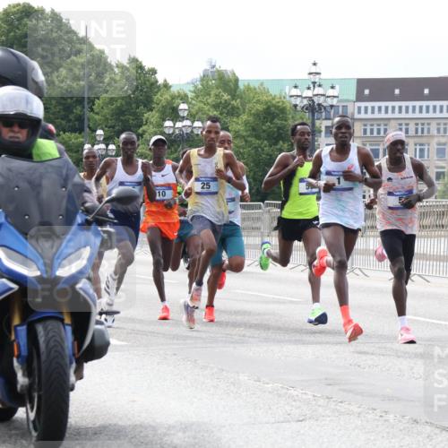 29.06.2025 - hella hamburg halbmarathon Lena Gebhardt http://msf.ph/oto/8400622 29.06.2025 09:31:08 Lombardsbrücke 10, 25 meine-sportfotos.de
