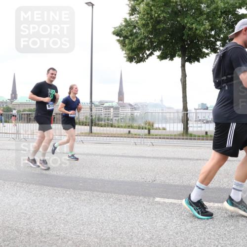 29.06.2025 - hella hamburg halbmarathon Lena Gebhardt http://msf.ph/oto/8400730 29.06.2025 10:58:05 Lombardsbrücke 8773, 1001, 1123, 1242, 1248, 1265, 1388, 1845, 2015, 2043, 2169, 2273, 2275, 2451, 2567, 2900, 3191, 3540, 3644, 3936, 3954, 4059, 4117, 4429, 4521, 4830, 5104, 5632, 5676, 5782, 6316, 6337, 6825, 6916, 7172, 7193, 7262, 7556, 7617, 7664, 7783, 7977, 7990, 8076, 8159, 8439, 8440, 8441, 8442, 8474, 8512, 8708, 8713, 8773, 8888, 9059, 9123, 9180, 9233, 9239, 9318, 9319, 9394, 9398, 9436, 9481, 9613, 9636, 9832 meine-sportfotos.de