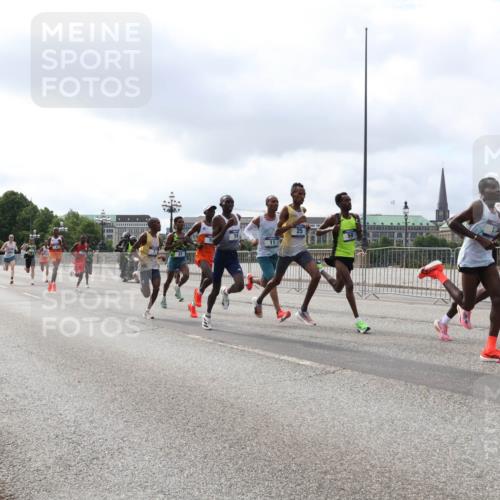29.06.2025 - hella hamburg halbmarathon Lena Gebhardt http://msf.ph/oto/8400853 29.06.2025 09:31:10 Lombardsbrücke 11 meine-sportfotos.de