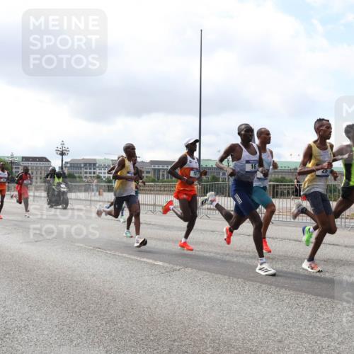 29.06.2025 - hella hamburg halbmarathon Lena Gebhardt http://msf.ph/oto/8401172 29.06.2025 09:31:11 Lombardsbrücke 16, 59, 25 meine-sportfotos.de