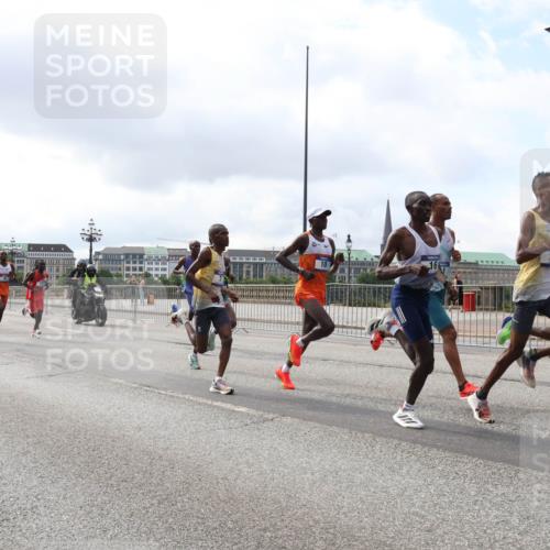 29.06.2025 - hella hamburg halbmarathon Lena Gebhardt http://msf.ph/oto/8401216 29.06.2025 09:31:11 Lombardsbrücke 25, 10, 16 meine-sportfotos.de
