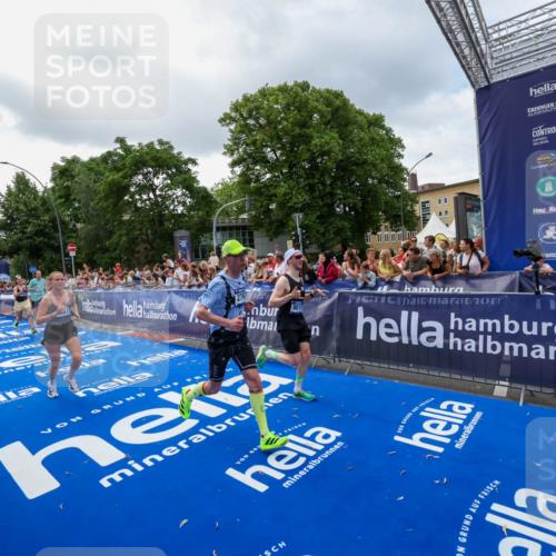 29.06.2025 - hella hamburg halbmarathon Zöllner http://msf.ph/oto/8401330 29.06.2025 10:37:34 Ziel 1290, 2767, 5042, 5791, 6047, 7831, 9017, 9914, 10451, 13372 meine-sportfotos.de