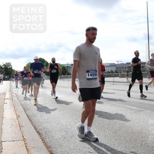 29.06.2025 - hella hamburg halbmarathon Lena Gebhardt http://msf.ph/oto/8401609 29.06.2025 10:16:13 Lombardsbrücke 2803, 15724, 9881, 14559, 1156, 1212, 1244, 1308, 1599, 1651, 2071, 2076, 2165, 2436, 2803, 2835, 3030, 3134, 3156, 3167, 3484, 3648, 4583, 4637, 4828, 5046, 5294, 5423, 6024, 7753, 7897, 7941, 7942, 8169, 8274, 8295, 8554, 8597, 8645, 8746, 8847, 8885, 9601, 9628, 9675, 9784, 9802, 9810, 9881, 10107, 10139, 10141, 10183, 10292, 10608, 10844, 10990, 11113, 11303, 11344, 11345, 11478, 11774, 11783, 11818, 12427, 12469, 13179, 13951, 14423 meine-sportfotos.de