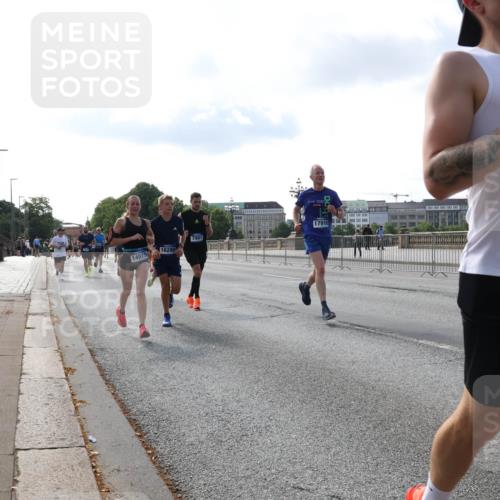 29.06.2025 - hella hamburg halbmarathon Lena Gebhardt http://msf.ph/oto/8401627 29.06.2025 09:49:03 Lombardsbrücke 14075, 16280, 7981, 17916, 17489, 1042, 1571, 1600, 1603, 2044, 2262, 2399, 2707, 2745, 2797, 2849, 3116, 3480, 3547, 4062, 4359, 4381, 5003, 5050, 5124, 5307, 5889, 6037, 6047, 6149, 6771, 6993, 7109, 7152, 7154, 7310, 7482, 7743, 7981, 8002, 8121, 8358, 8571, 9640, 9643, 10190, 10369, 10451, 10738, 10877, 11106, 11177, 11423, 11447, 11952, 12044, 12088, 12091, 12168, 12739, 13064, 13137, 13158, 13190, 13372, 13755, 13900, 13940, 14075, 14311, 14603 meine-sportfotos.de