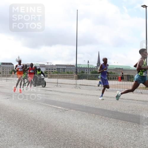 29.06.2025 - hella hamburg halbmarathon Lena Gebhardt http://msf.ph/oto/8401679 29.06.2025 09:31:11 Lombardsbrücke  meine-sportfotos.de