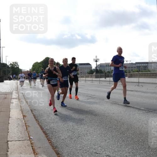 29.06.2025 - hella hamburg halbmarathon Lena Gebhardt http://msf.ph/oto/8401689 29.06.2025 09:49:04 Lombardsbrücke 14075, 16280, 1791, 1042, 1571, 1600, 1603, 2044, 2262, 2399, 2707, 2745, 2797, 2849, 3116, 3480, 3547, 4062, 4359, 4381, 5003, 5050, 5124, 5307, 5648, 5889, 6037, 6047, 6149, 6771, 6993, 7109, 7152, 7154, 7310, 7482, 7743, 7981, 8002, 8121, 8358, 8571, 9640, 9643, 10190, 10369, 10451, 10738, 10877, 11106, 11177, 11423, 11447, 11952, 12044, 12088, 12091, 12098, 12168, 12739, 13064, 13137, 13158, 13190, 13372, 13755, 13900, 13940, 14075, 14311, 14603 meine-sportfotos.de