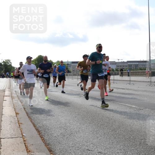29.06.2025 - hella hamburg halbmarathon Lena Gebhardt http://msf.ph/oto/8402225 29.06.2025 09:49:08 Lombardsbrücke 13064, 1603, 16400, 1447, 1042, 1571, 1600, 1603, 2044, 2262, 2707, 2745, 2797, 2849, 2980, 3014, 3116, 3547, 4062, 4381, 4766, 5003, 5050, 5124, 5307, 5648, 5889, 6037, 6047, 6149, 6771, 6993, 7109, 7310, 7482, 7743, 7981, 8002, 8121, 8358, 8571, 9640, 9643, 10190, 10369, 10451, 10738, 10877, 11106, 11177, 11423, 11447, 11952, 12044, 12088, 12091, 12098, 12168, 12739, 13064, 13137, 13158, 13190, 13372, 13755, 13900, 13940, 14075, 14311, 14603 meine-sportfotos.de