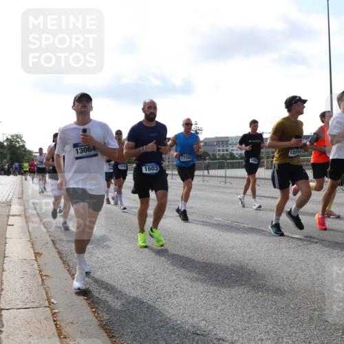 29.06.2025 - hella hamburg halbmarathon Lena Gebhardt http://msf.ph/oto/8402375 29.06.2025 09:49:09 Lombardsbrücke 13064, 1319, 1144, 1603, 17792, 10369, 1042, 1571, 1600, 1603, 2044, 2262, 2707, 2745, 2797, 2849, 2980, 3014, 3116, 3547, 4062, 4381, 4766, 5003, 5050, 5124, 5307, 5648, 5889, 6037, 6047, 6149, 6771, 6993, 7109, 7310, 7482, 7743, 7981, 8002, 8121, 8358, 8571, 9640, 9643, 10190, 10369, 10451, 10738, 10877, 11106, 11177, 11423, 11447, 11952, 12044, 12088, 12091, 12098, 12168, 12739, 13064, 13137, 13158, 13190, 13372, 13755, 13900, 13940, 14075, 14311, 14603, 14667 meine-sportfotos.de