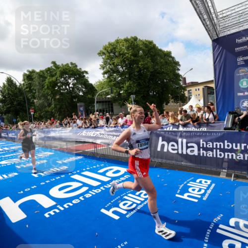 29.06.2025 - hella hamburg halbmarathon Zöllner http://msf.ph/oto/8402722 29.06.2025 10:38:23 Ziel 1042, 1688, 3431, 6095, 7110, 8002, 18584, 18761 meine-sportfotos.de