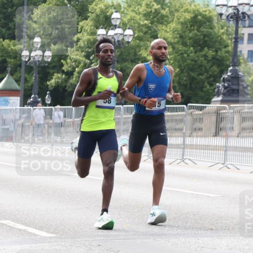 29.06.2025 - hella hamburg halbmarathon Lena Gebhardt http://msf.ph/oto/8402932 29.06.2025 09:31:28 Lombardsbrücke 58, 15, 1, 2, 4, 5, 6, 7, 8, 9, 10, 11, 13, 16, 22, 23, 25, 59 meine-sportfotos.de
