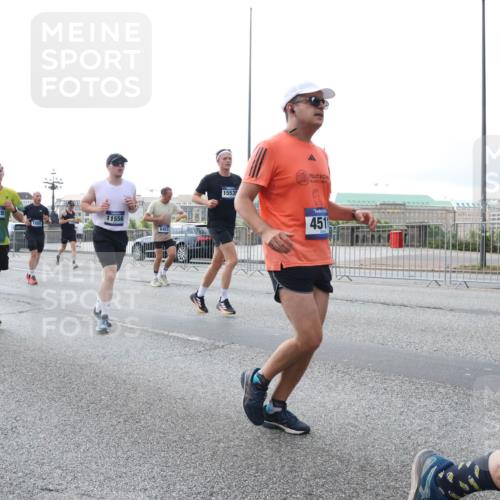 29.06.2025 - hella hamburg halbmarathon Lena Gebhardt http://msf.ph/oto/8402948 29.06.2025 10:03:30 Lombardsbrücke 18028, 11556, 6453, 15539, 1861, 4511, 1114, 1135, 1138, 1161, 1414, 1450, 1885, 2277, 2594, 2619, 2683, 2759, 2780, 2782, 3572, 4307, 4511, 5384, 5396, 5464, 6208, 6391, 6453, 7006, 7210, 7211, 7277, 7278, 7279, 7290, 7706, 7935, 8484, 8727, 9439, 9453, 10389, 10824, 11402, 11556, 12169, 12177, 12211, 12212, 12377, 12422, 12843, 13036, 13474, 13664, 13732, 13793, 13857, 13874, 13976, 15539, 15643, 15859, 16371, 16621, 17226, 17550, 18028 meine-sportfotos.de
