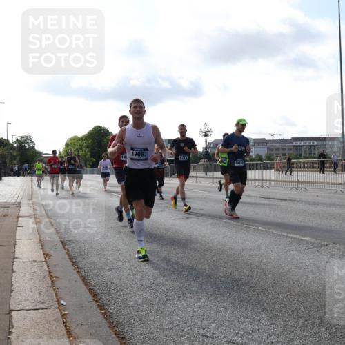 29.06.2025 - hella hamburg halbmarathon Lena Gebhardt http://msf.ph/oto/8402964 29.06.2025 09:49:13 Lombardsbrücke 17097, 6771, 5050, 1042, 1571, 1600, 1603, 2044, 2262, 2707, 2745, 2750, 2797, 2849, 2980, 3014, 3116, 4062, 4148, 4381, 4766, 5003, 5050, 5124, 5648, 5889, 6037, 6047, 6149, 6771, 7109, 7310, 7482, 7743, 7981, 8002, 8121, 8358, 9640, 9643, 10190, 10369, 10451, 10738, 10877, 11106, 11177, 11423, 11447, 11952, 12088, 12091, 12098, 12168, 12739, 13064, 13137, 13158, 13190, 13372, 13755, 13900, 14075, 14311, 14359, 14603, 14667 meine-sportfotos.de
