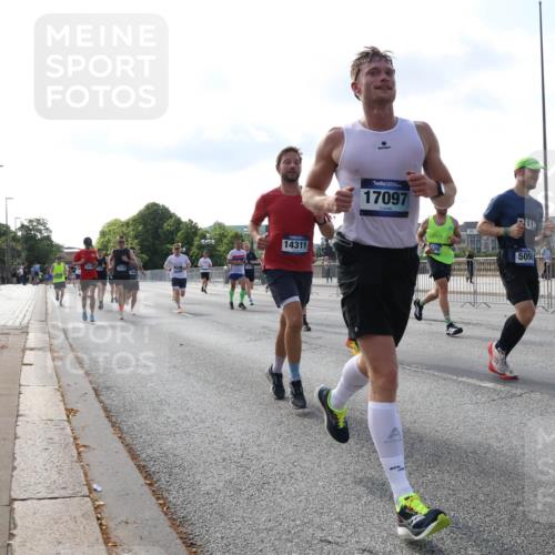 29.06.2025 - hella hamburg halbmarathon Lena Gebhardt http://msf.ph/oto/8403056 29.06.2025 09:49:13 Lombardsbrücke 16193, 14311, 17097, 5050, 1042, 1571, 1600, 1603, 2044, 2262, 2707, 2745, 2750, 2797, 2849, 2980, 3014, 3116, 4062, 4148, 4381, 4766, 5003, 5050, 5124, 5648, 5889, 6037, 6047, 6149, 6771, 7109, 7310, 7482, 7743, 7981, 8002, 8121, 8358, 9640, 9643, 10190, 10369, 10451, 10738, 10877, 11106, 11177, 11423, 11447, 11952, 12088, 12091, 12098, 12168, 12739, 13064, 13137, 13158, 13190, 13372, 13755, 13900, 14075, 14311, 14359, 14603, 14667 meine-sportfotos.de