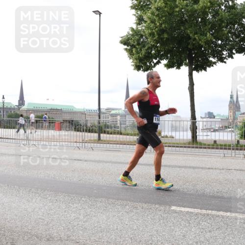 29.06.2025 - hella hamburg halbmarathon Lena Gebhardt http://msf.ph/oto/8403127 29.06.2025 10:24:01 Lombardsbrücke 1005, 1009, 1304, 1389, 1444, 1545, 2125, 2489, 3013, 3185, 3285, 3579, 4122, 4391, 4597, 4646, 4684, 4719, 4990, 4993, 5039, 5055, 5160, 5258, 5260, 5358, 5406, 5661, 5954, 6747, 7013, 7426, 7920, 8031, 8141, 8149, 8167, 8181, 8187, 8297, 8502, 8676, 8717, 9217, 9603, 9715, 10649, 11044, 11300, 11306, 11347, 11415, 11454, 11793, 12210, 13149, 13711, 14521, 15739, 15853, 16251, 17199 meine-sportfotos.de