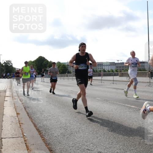 29.06.2025 - hella hamburg halbmarathon Lena Gebhardt http://msf.ph/oto/8403695 29.06.2025 09:49:18 Lombardsbrücke 3116, 15410, 15991, 2849, 1042, 1571, 1600, 1603, 2044, 2707, 2745, 2750, 2797, 2849, 2980, 3014, 3116, 4062, 4148, 4766, 5003, 5050, 5124, 5648, 5889, 6037, 6047, 6149, 6771, 7035, 7109, 7310, 7482, 7743, 7981, 8002, 8358, 9640, 9643, 10369, 10451, 10738, 10877, 11106, 11177, 11423, 11447, 11952, 12088, 12091, 12098, 12168, 12739, 13064, 13137, 13158, 13190, 13372, 13755, 13900, 14075, 14311, 14359, 14603, 14629, 14667 meine-sportfotos.de