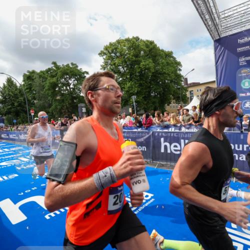 29.06.2025 - hella hamburg halbmarathon Zöllner http://msf.ph/oto/8403988 29.06.2025 10:39:23 Ziel 2044, 4565, 5752, 6037, 8319, 8925, 12046, 13479, 14359, 15013, 15866, 17646 meine-sportfotos.de