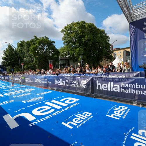 29.06.2025 - hella hamburg halbmarathon Zöllner http://msf.ph/oto/8404198 29.06.2025 10:02:59 Ziel 7, 9 meine-sportfotos.de