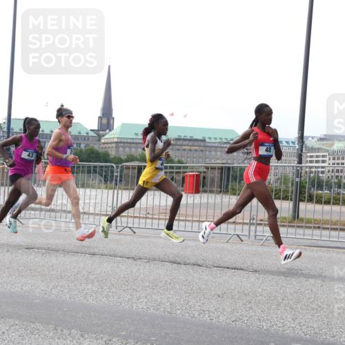 29.06.2025 - hella hamburg halbmarathon Lena Gebhardt http://msf.ph/oto/8405410 29.06.2025 09:34:56 Lombardsbrücke 43, 48, 29, 43, 46, 48 meine-sportfotos.de