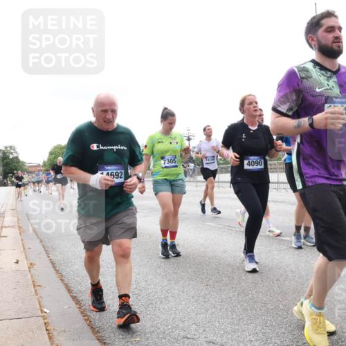 29.06.2025 - hella hamburg halbmarathon Lena Gebhardt http://msf.ph/oto/8405653 29.06.2025 10:50:22 Lombardsbrücke 4, 1692, 7305, 14144, 4090, 56, 1259, 1487, 1511, 1828, 2047, 3203, 3680, 3701, 3710, 3805, 3897, 4090, 4168, 4642, 4870, 4961, 5119, 5131, 5749, 5751, 5997, 6680, 6830, 7505, 7677, 7721, 7722, 7755, 8254, 8299, 8834, 9015, 9605, 9940, 10060, 10286, 10617, 10683, 10744, 11030, 11426, 11696, 11716, 11760, 12079, 13127, 13128, 13309, 13381, 13744, 13846, 13887, 14102, 14144, 14505, 14591, 14940, 15017, 15230, 15416, 15626 meine-sportfotos.de