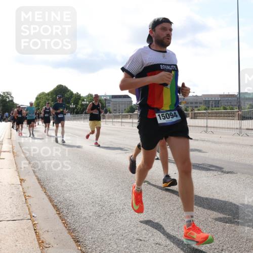 29.06.2025 - hella hamburg halbmarathon Lena Gebhardt http://msf.ph/oto/8405760 29.06.2025 09:49:35 Lombardsbrücke 15094, 666666, 1343, 1445, 1603, 1975, 2044, 2324, 2573, 2707, 2745, 2750, 2849, 2949, 2980, 3014, 3116, 3136, 3282, 3431, 4148, 4303, 4318, 4425, 4766, 5050, 5648, 5889, 6095, 6149, 6771, 7035, 7109, 7229, 7796, 7981, 8358, 8370, 8465, 9264, 9265, 9296, 9686, 9914, 10369, 10680, 10930, 11447, 11765, 11952, 12088, 12098, 12839, 13064, 13141, 13158, 13190, 13800, 13900, 14075, 14077, 14204, 14311, 14359, 14374, 14629, 14667, 14688, 14789, 15094 meine-sportfotos.de