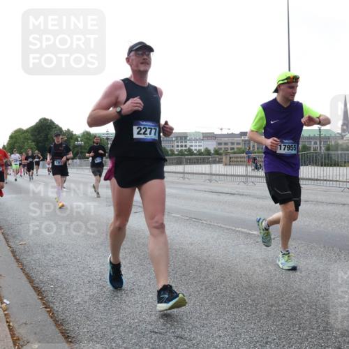 29.06.2025 - hella hamburg halbmarathon Lena Gebhardt http://msf.ph/oto/8405761 29.06.2025 10:03:52 Lombardsbrücke 8727, 1361, 2277, 17955, 7306, 1032, 1114, 1161, 1355, 1367, 1885, 2277, 2683, 2759, 3488, 4095, 4307, 4488, 5058, 5363, 5384, 5396, 5464, 5613, 6142, 6391, 6706, 7006, 7017, 7277, 7278, 7279, 7306, 7485, 8421, 8422, 8423, 8469, 8484, 8727, 9280, 9526, 9899, 10389, 11402, 11511, 11614, 12336, 12377, 12653, 13173, 13583, 13793, 13976, 15520, 15539, 15643, 15678, 15859, 16099, 16113, 16371, 16621, 17098, 17226, 17550, 18028 meine-sportfotos.de