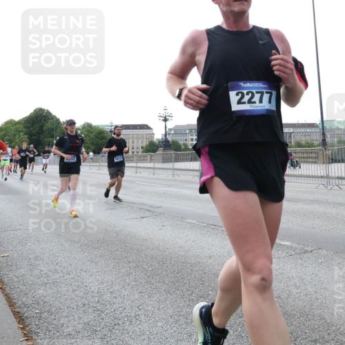 29.06.2025 - hella hamburg halbmarathon Lena Gebhardt http://msf.ph/oto/8405812 29.06.2025 10:03:53 Lombardsbrücke 8727, 16113, 2277, 1032, 1114, 1161, 1355, 1367, 1885, 2277, 2683, 2759, 3488, 4095, 4307, 4488, 5058, 5363, 5384, 5396, 5464, 5613, 6142, 6391, 6706, 7006, 7017, 7277, 7278, 7279, 7306, 7485, 8177, 8421, 8422, 8423, 8469, 8484, 8727, 9280, 9526, 9899, 10389, 11402, 11511, 11614, 12336, 12377, 12653, 13173, 13583, 13793, 13976, 15520, 15539, 15643, 15678, 15859, 16099, 16113, 16371, 16621, 17098, 17226, 17550, 18028 meine-sportfotos.de