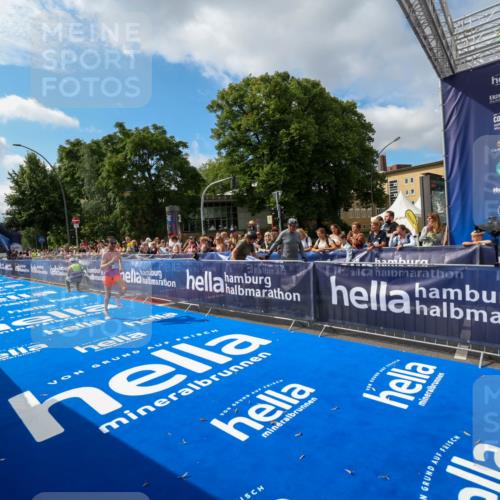 29.06.2025 - hella hamburg halbmarathon Zöllner http://msf.ph/oto/8406153 29.06.2025 10:09:04 Ziel 29 meine-sportfotos.de