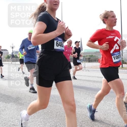 29.06.2025 - hella hamburg halbmarathon Lena Gebhardt http://msf.ph/oto/8406178 29.06.2025 10:16:40 Lombardsbrücke 8857, 16098, 13859, 1287, 16100, 648, 10076, 1291, 1117, 1212, 1240, 1244, 1403, 1599, 1602, 1825, 2347, 2835, 2912, 3030, 3088, 3134, 3156, 3176, 3450, 3484, 3648, 3687, 4478, 4583, 4637, 5036, 5037, 5294, 6024, 6328, 6488, 6742, 6941, 6948, 7114, 7115, 7158, 7358, 7360, 7753, 7924, 8295, 8317, 8513, 8597, 8619, 8645, 8707, 8847, 8857, 9091, 9208, 9332, 9492, 9628, 9664, 9676, 9810, 9881, 10076, 10139, 10141, 10183, 10232, 11344, 11345 meine-sportfotos.de