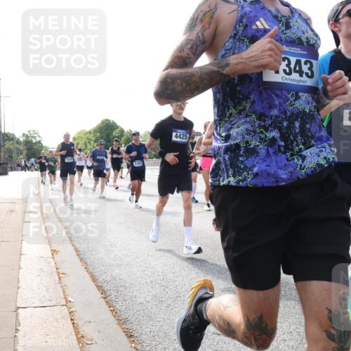 29.06.2025 - hella hamburg halbmarathon Lena Gebhardt http://msf.ph/oto/8406768 29.06.2025 09:49:43 Lombardsbrücke 14204, 4303, 4425, 343, 8370, 1343, 1445, 1800, 1975, 2324, 2573, 2745, 2750, 2849, 2949, 2980, 3014, 3116, 3136, 3282, 3431, 3530, 4148, 4303, 4318, 4425, 4528, 4766, 5050, 5648, 6095, 6123, 6149, 6771, 7035, 7109, 7229, 7796, 8370, 8465, 8925, 9264, 9265, 9296, 9686, 9914, 10680, 10930, 11765, 11952, 12098, 12327, 12839, 13141, 13158, 13457, 13800, 14077, 14204, 14311, 14359, 14374, 14629, 14667, 14688, 14789, 15094 meine-sportfotos.de