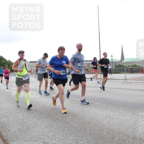29.06.2025 - hella hamburg halbmarathon Lena Gebhardt http://msf.ph/oto/8406939 29.06.2025 10:50:32 Lombardsbrücke 3203, 3805, 2047, 13846, 1259, 14102, 1259, 1828, 1930, 2047, 2200, 3184, 3203, 3229, 3647, 3680, 3701, 3710, 3805, 3838, 3897, 4090, 4168, 4642, 4695, 4961, 5119, 5131, 5997, 6178, 6680, 6830, 7133, 7161, 7505, 7677, 7721, 7722, 7755, 7938, 8254, 8299, 8833, 8834, 9096, 9168, 9605, 9933, 9940, 10060, 10286, 10437, 10617, 10744, 11426, 11696, 11716, 12079, 12392, 12393, 13127, 13128, 13381, 13846, 13887, 14102, 14144, 14591, 14940, 15017, 15230, 15416 meine-sportfotos.de