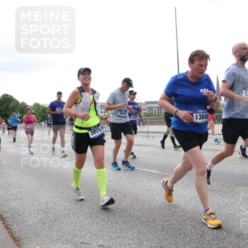 29.06.2025 - hella hamburg halbmarathon Lena Gebhardt http://msf.ph/oto/8407035 29.06.2025 10:50:32 Lombardsbrücke 3203, 13887, 3805, 2047, 14591, 13846, 125, 1259, 1828, 1930, 2047, 2200, 3184, 3203, 3229, 3647, 3680, 3701, 3710, 3805, 3838, 3897, 4090, 4168, 4642, 4695, 4961, 5119, 5131, 5997, 6178, 6680, 6830, 7133, 7161, 7505, 7677, 7721, 7722, 7755, 7938, 8254, 8299, 8833, 8834, 9096, 9168, 9605, 9933, 9940, 10060, 10286, 10437, 10617, 10744, 11426, 11696, 11716, 12079, 12392, 12393, 13127, 13128, 13381, 13846, 13887, 14102, 14144, 14591, 14940, 15017, 15230, 15416 meine-sportfotos.de