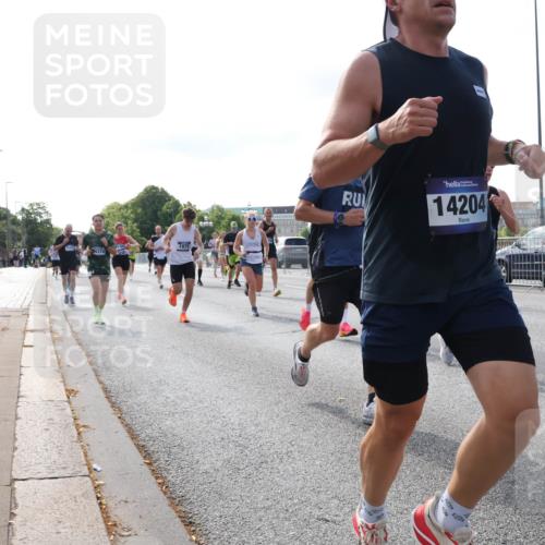 29.06.2025 - hella hamburg halbmarathon Lena Gebhardt http://msf.ph/oto/8407167 29.06.2025 09:49:46 Lombardsbrücke 1975, 4374, 14204, 10680, 1343, 1445, 1800, 1975, 2324, 2573, 2745, 2750, 2849, 2949, 2980, 3014, 3116, 3136, 3282, 3431, 3530, 4148, 4303, 4318, 4425, 4528, 4766, 5648, 6095, 6123, 6149, 6682, 7035, 7229, 7495, 7796, 8370, 8465, 8629, 8925, 9264, 9265, 9296, 9686, 9914, 9979, 10680, 10930, 11765, 12098, 12327, 12839, 13141, 13457, 13800, 14077, 14204, 14359, 14374, 14560, 14629, 14667, 14688, 14789, 15094 meine-sportfotos.de